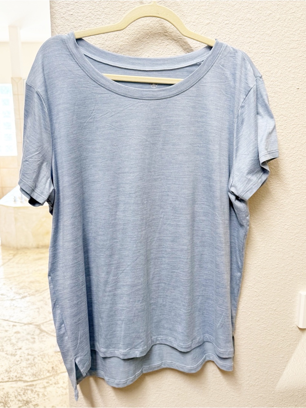 NEW GAIAM Light Blue Women's Short Sleeve Tee - Relaxed Crew Neck XL NWOT